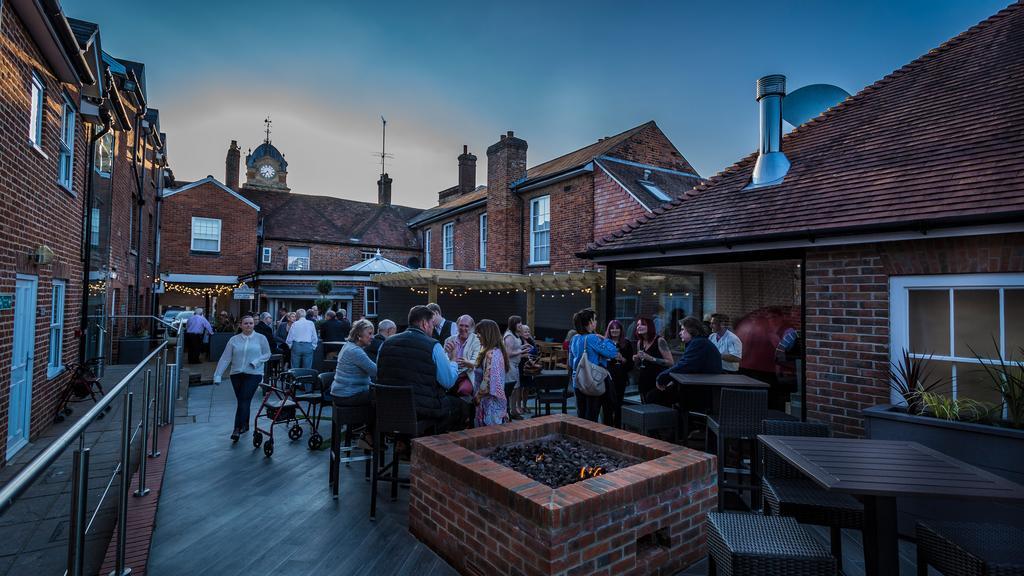 The Three Swans Hotel, Hungerford, Berkshire Zewnętrze zdjęcie